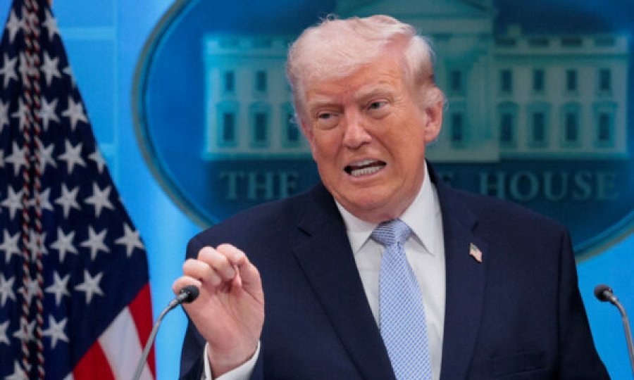 Trumpi konfirmon bllokimin e porteve iraniane