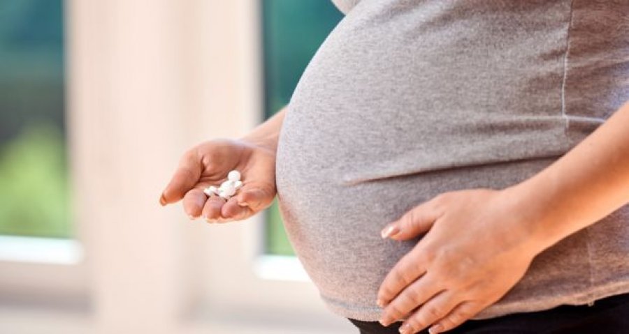 acidi-folik-dhe-shtatzenia-vitamina-thelbesore-per-zhvillimin-e-shendetshem-te-foshnjes