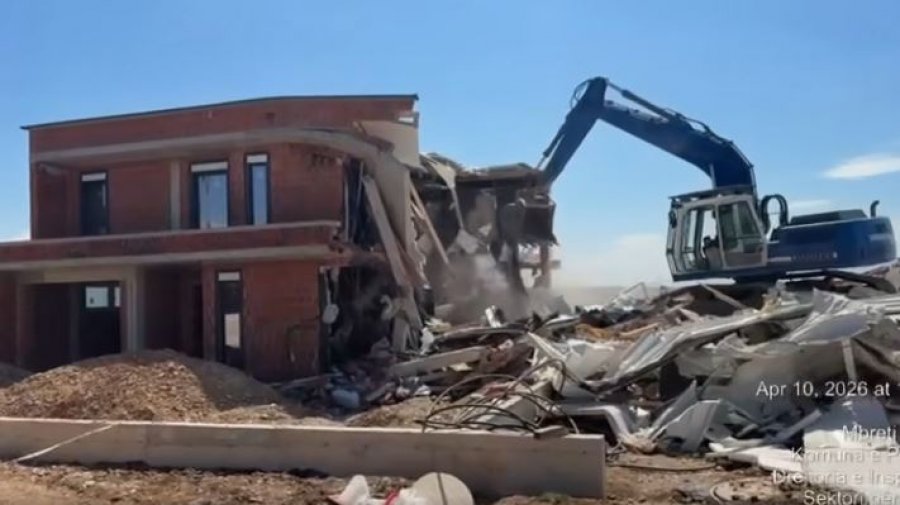 Rama publikon pamje nga rrënimi i objekteve pa leje në Hajvali  paralajmëron veprime të mëtejshme