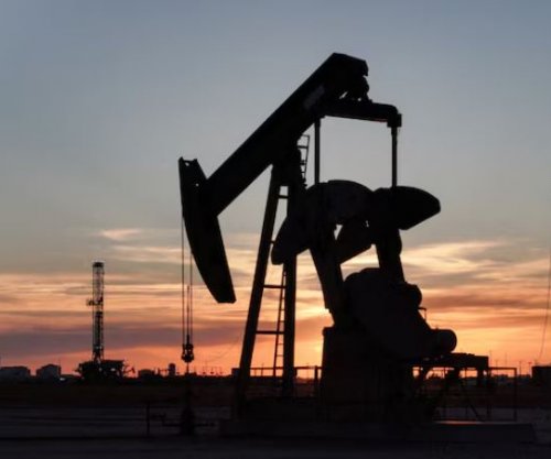 Çmimet e naftës rriten me 6% pas bllokadës së SHBA-së në Ngushticën e Hormuzit