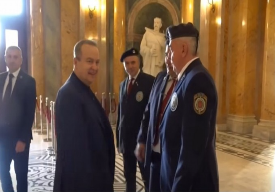 Serbia promovon kriminelet e luftës  ngjall reagime për revizionim