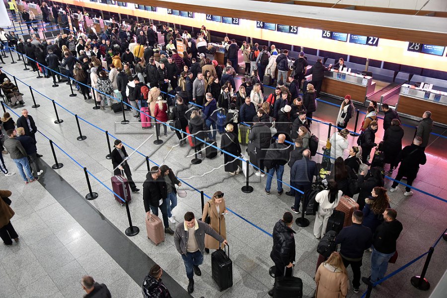 Procedura të reja në Aeroportin e Prishtinës për fluturime  udhëtarët këshillohen të përdorin check in online