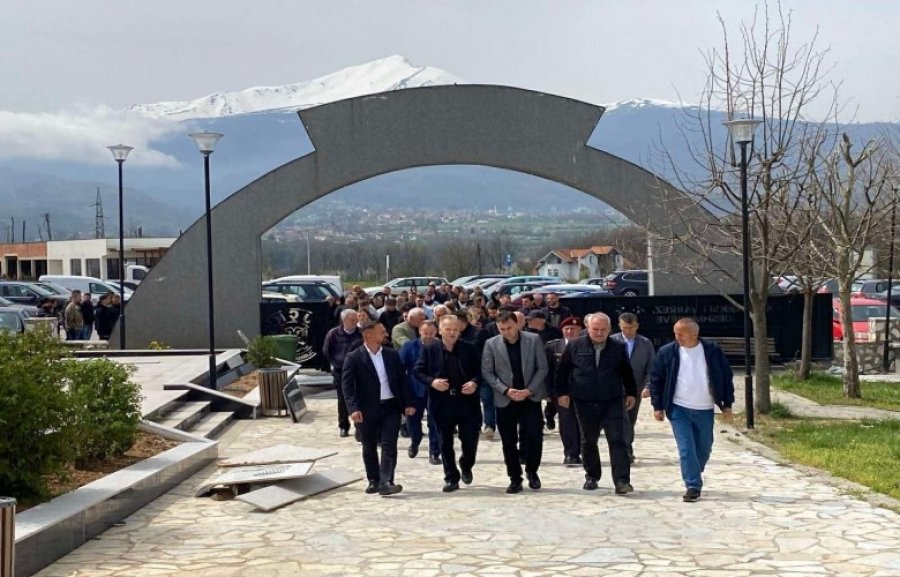 Komuna e Kaçanikut nderon gjashtë dëshmorë dhe 13 martirë