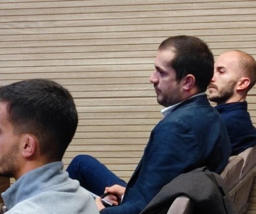 Nga një vit e gjysmë burgim për deputetin Egzon Azemi dhe zëdhënësin e Qeverisë Arlind Manxhukën për nxitje të përçarjes