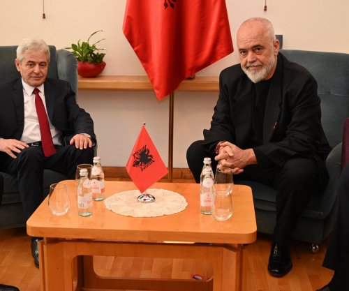 Ahmeti takohet me Ramën, në fokus forcimi i bashkëpunimit ndërshqiptar