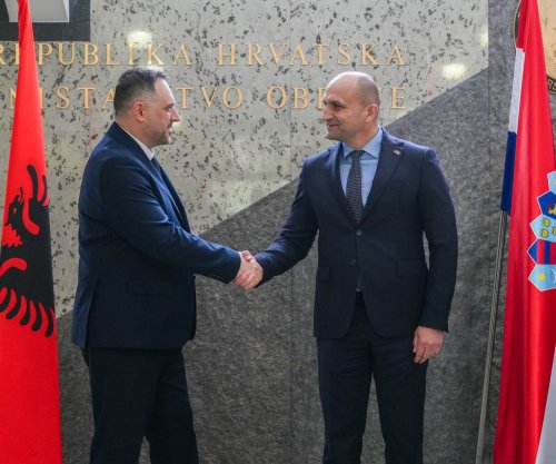 Shqipëria e Kroacia pajtohen për forcimin e mbrojtjes, mohojnë pretendimet e Serbisë
