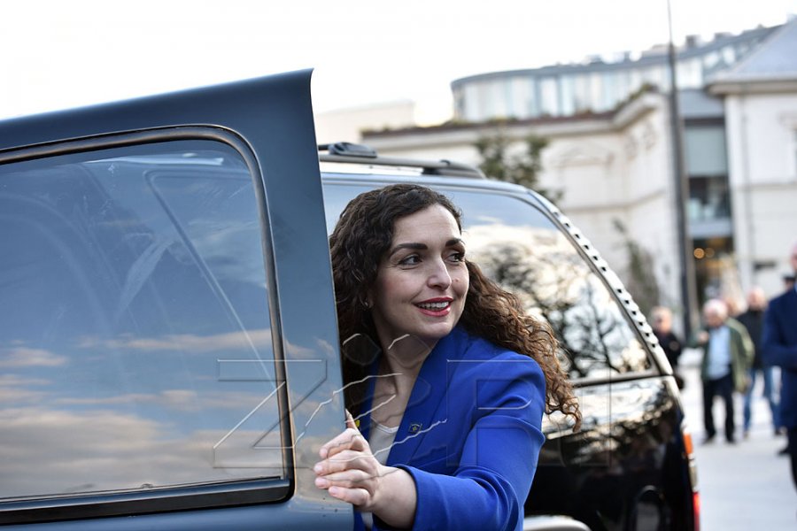  Azemi: Ka vend për Vjosa Osmanin në LDK, synojmë rikthimin e anëtarëve dhe unifikimin e partisë