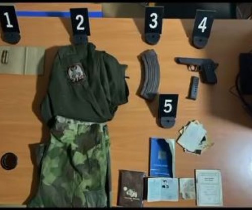 Bastisje në Zubin Potok, sekuestrohen armë dhe pajisje ushtarake [video]