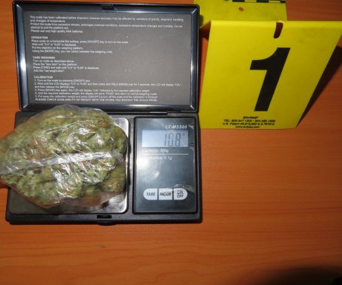 Ndalohet për shkelje trafiku në Vushtrri, policia i gjen drogë në veturë dhe e arreston