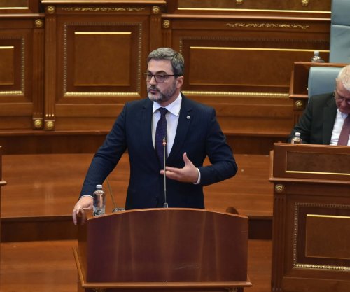 Nënkryetari Gola nis seancën me shprehje të ngushëllimeve për tragjedinë në Malishevë