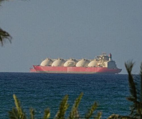 Cisterna me flamur pakistanez, anija e parë me naftë bruto që del nga Hormuzi që nga bllokada e SHBA-së