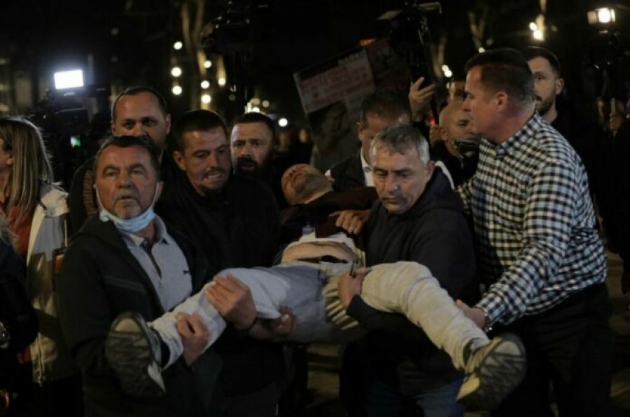 Përshkallëzohet protesta e PD së  katër të lënduar mes tyre edhe një polic