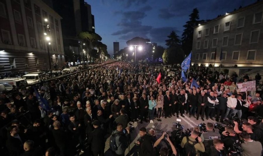 Nis protesta e shtatë e opozitës në Shqipëri