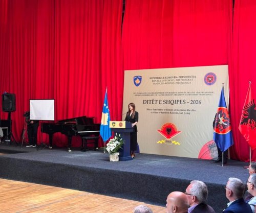 Haxhiu kujton Sali Çekajn: Heroi ynë besoi fort në idenë se kufijtë që ndajnë një popull nuk janë të përjetshëm