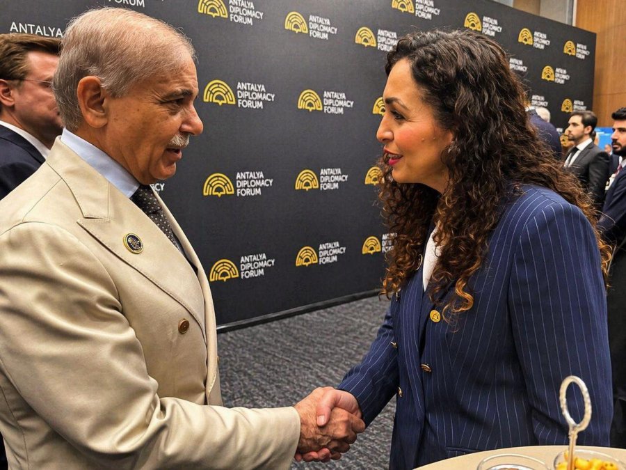 Osmani e vlerëson përkushtimin e Pakistanit për paqen