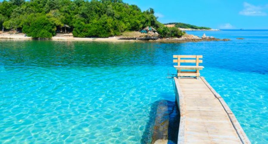  Sikur Greqia  por më lirë   BBC me artikull për bregdetin e Shqipërisë