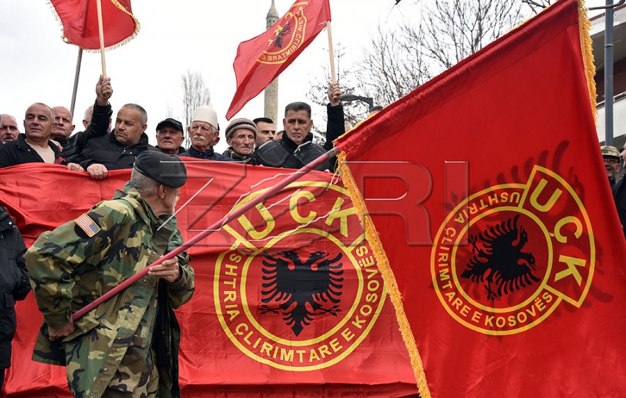 AAK-ja kërkon që pensionet e veteranëve të jenë sa paga minimale