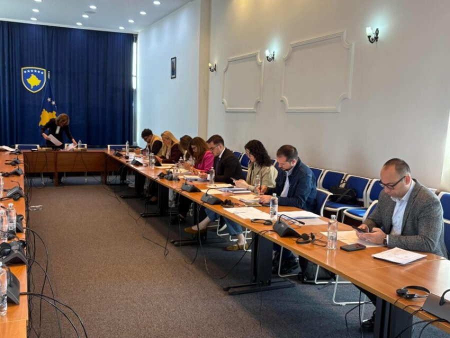 Komisioni Ad hoc interviston kandidatët për anëtarë të KPM-së