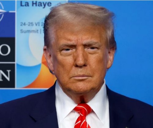 Trumpi këmbëngul: Irani do të negociojë, përpara bisedimeve të mundshme