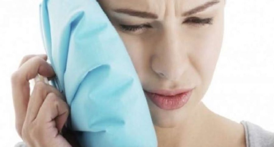 Si ta ndaloni dhimbjen e dhëmbit në pak sekonda?