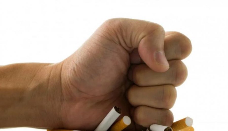 Mënyrat më të çuditshme për të lënë duhanin