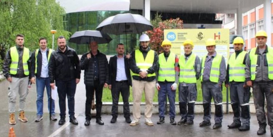 Në Spitalin e Përgjithshëm të Pejës nis projekti për rritjen e sigurisë dhe reagimin ndaj fatkeqësive