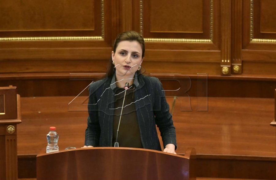 ymeri-ne-zyren-ku-behet-faturimi-i-energjise-elektrike-eshte-pikerisht-vellai-i-kryeministrit-kurti