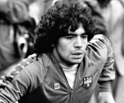 Vajza e Maradonës akuzon mjekun për neglizhencë në trajtimin që çoi në vdekjen e legjendës së futbollit