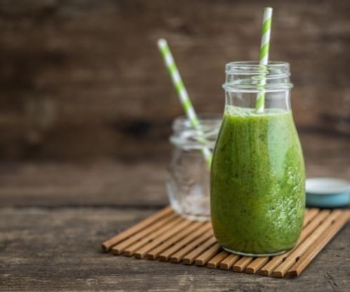 Pija me ananas dhe kastravec, ju ndihmon të humbni peshë për shtatë ditë