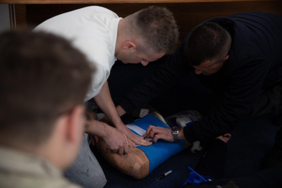 Policia trajnohet bashkë me KFOR in për situata emergjente mjekësore