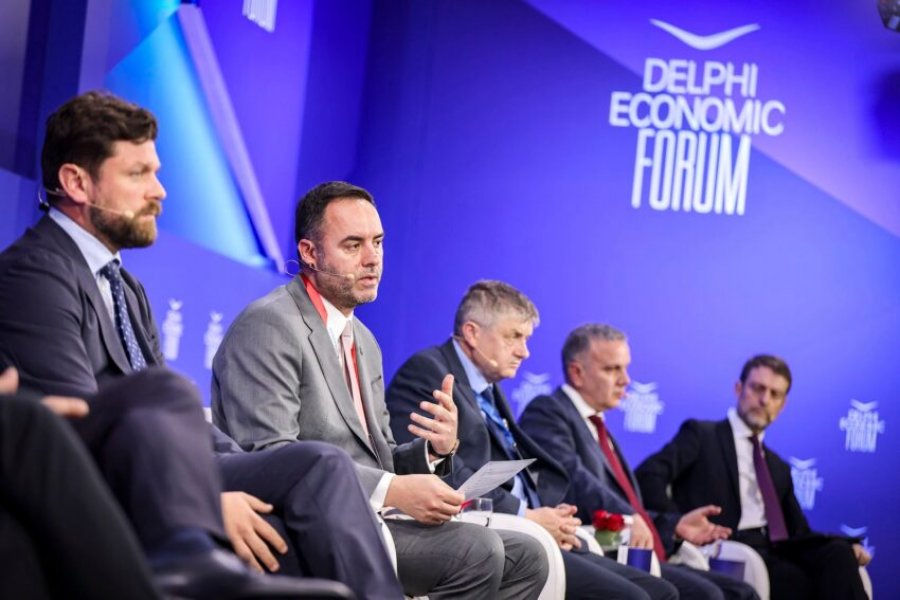 Konjufca nga Forumi Ekonomik në Greqi i kërkon BE-së që t’ia japë shpejt Kosovës statusin e kandidatit