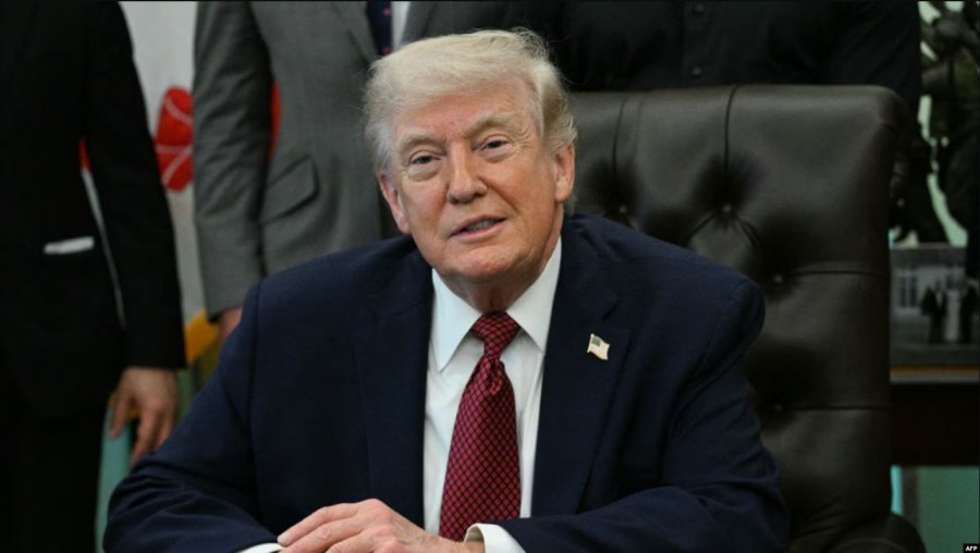 Trumpi e zgjat armëpushimin me Iranin por e mban në fuqi bllokadën ndaj porteve iraniane