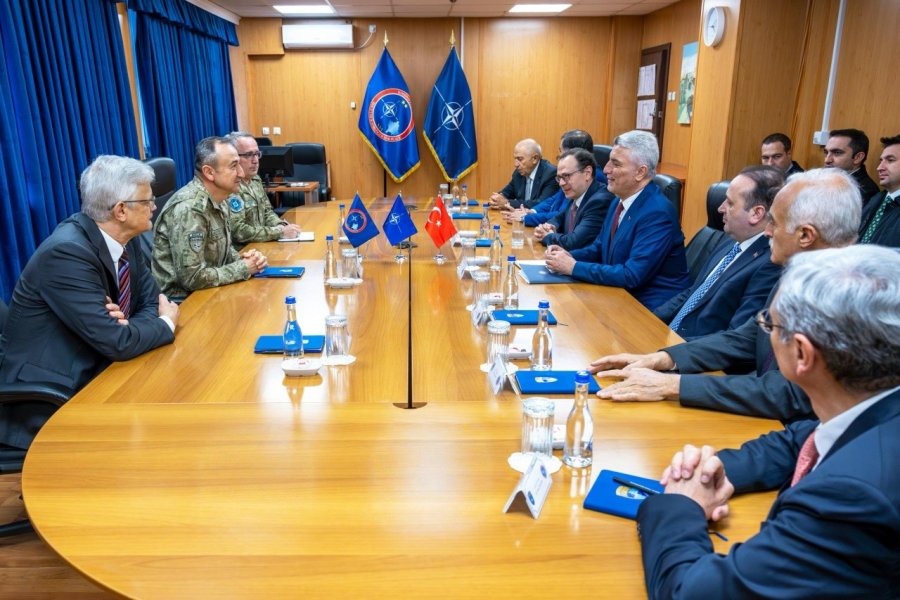 Ulutashi dhe ministri turk flasin për kontributin e Turqisë në KFOR