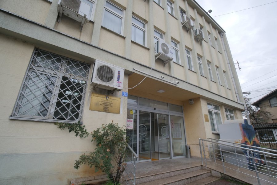 Vazhdon gjykimi ndaj të akuzuarve për vrasjen e Auron Thaqit