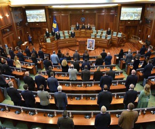 Kuvendi nderon kontributin e Eliot Engel për Kosovën