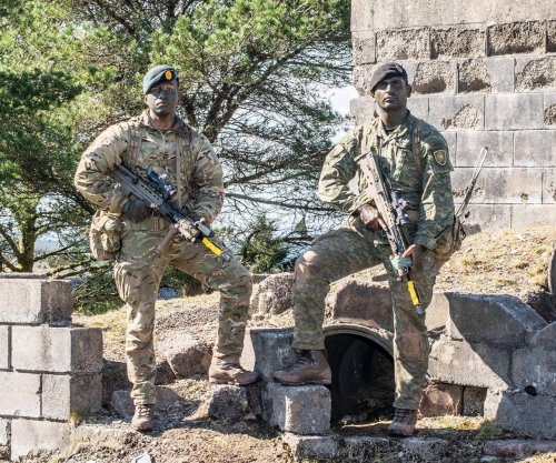 Oficeri i FSK-së shkëlqen në trajnim elitar në Mbretërinë e Bashkuar