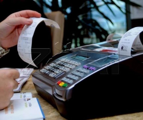 Murati nënshkruan udhëzimin për arkat fiskale digjitale: Kosto më e ulët për bizneset