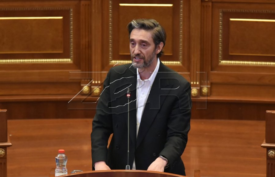 Uran Ismaili për 16 41 euro të Kurtit  Nuk jeton në varfëri  por sillet si i tillë