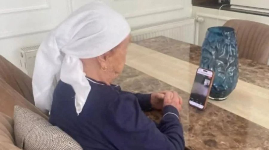 Nëna e Hashim Thaçit bisedon me ish presidentin  ia uron ditëlindjen