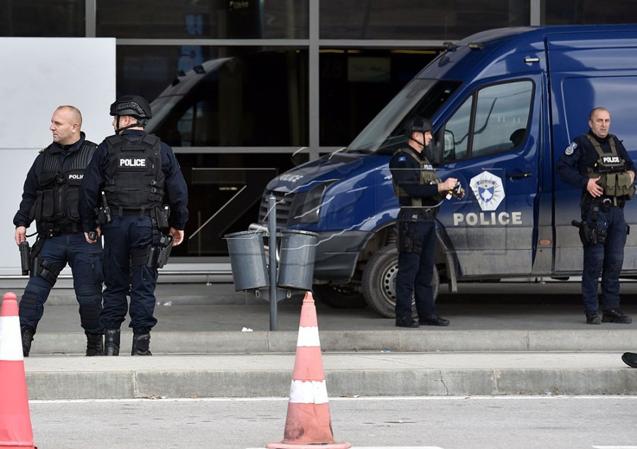 Kërkoheshin për tentim vrasje   Ekstradohen për në Kosovë dy persona  njëri nga Gjermania tjetri nga Franca