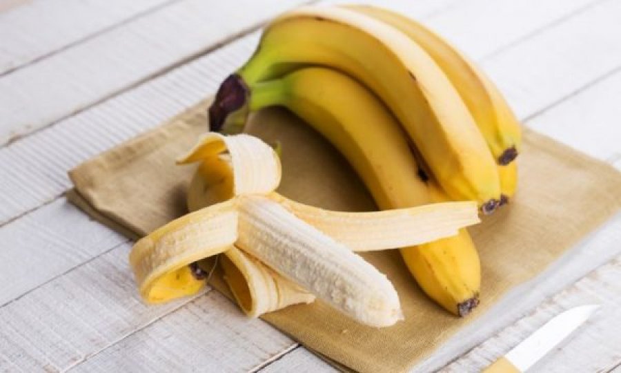 vendosni-levore-te-bananes-ne-shputat-e-kembeve-rezultatet-jane-mahnitese