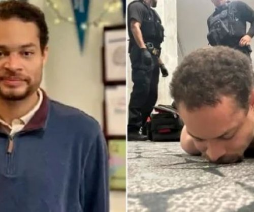 Autori pasi shtiu në sallën ku Trump po darkonte me gazetarët: Doja të qëlloja zyrtarët e administratës