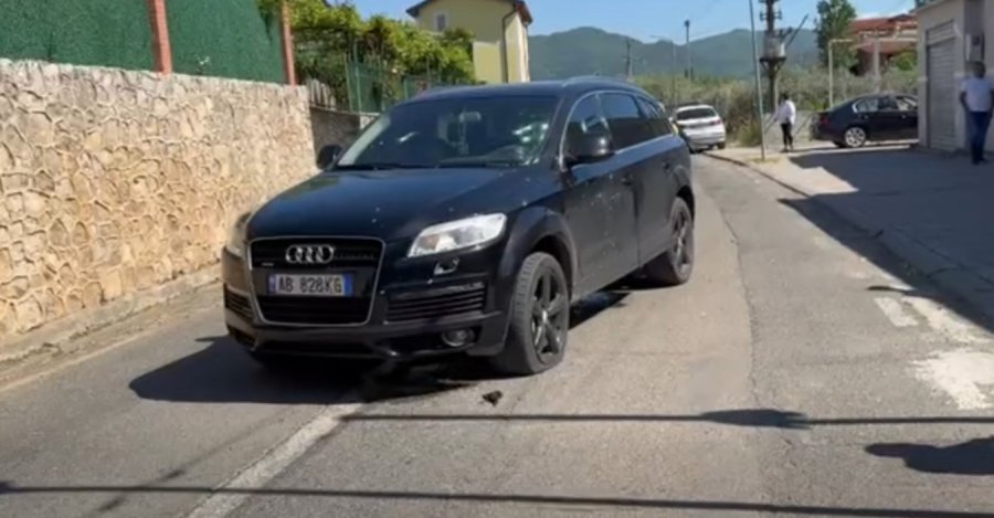 Atentat në Lezhë  Dyshohet se dy persona janë vrarë brenda veturës