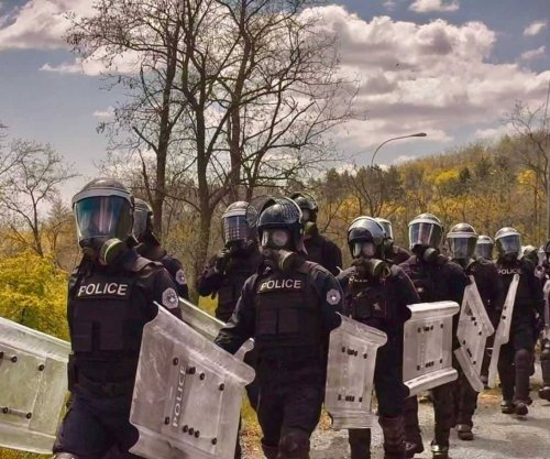 44 zyrtarë policorë certifikohen në Vrellë për menaxhimin e turmave 