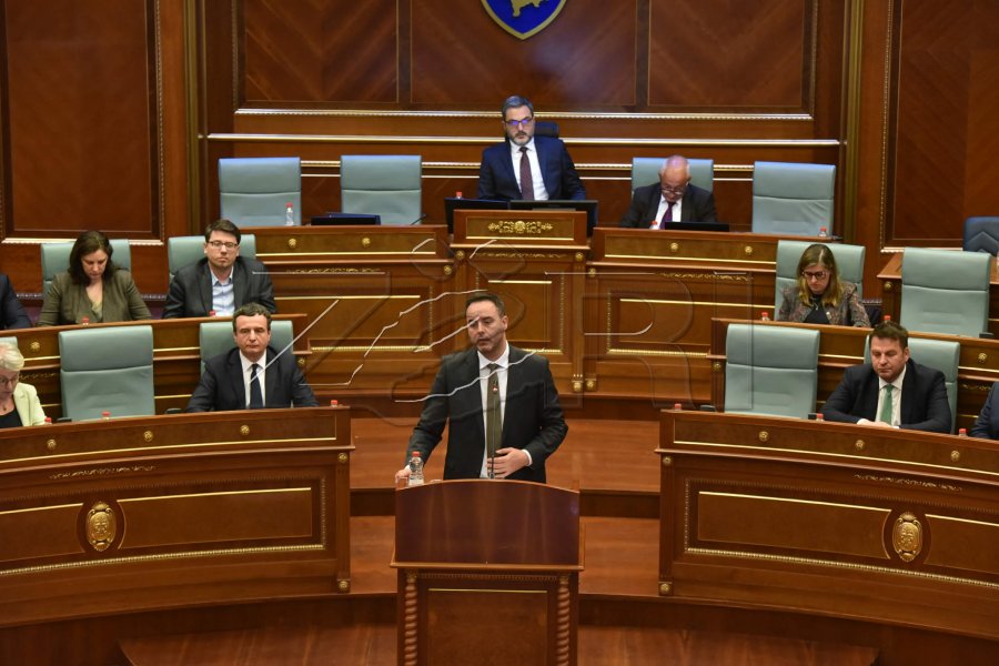 Konjufca tërhiqet nga kandidatura për president të Kosovës