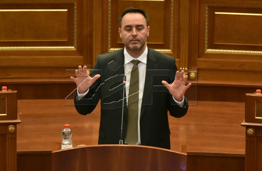 Konjufca thotë se përmes presidentit po tentohet të rrëzohet qeveria