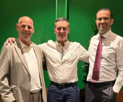 Lladrovci: Gjithmonë mirënjohës e falënderues për familjen Clarck