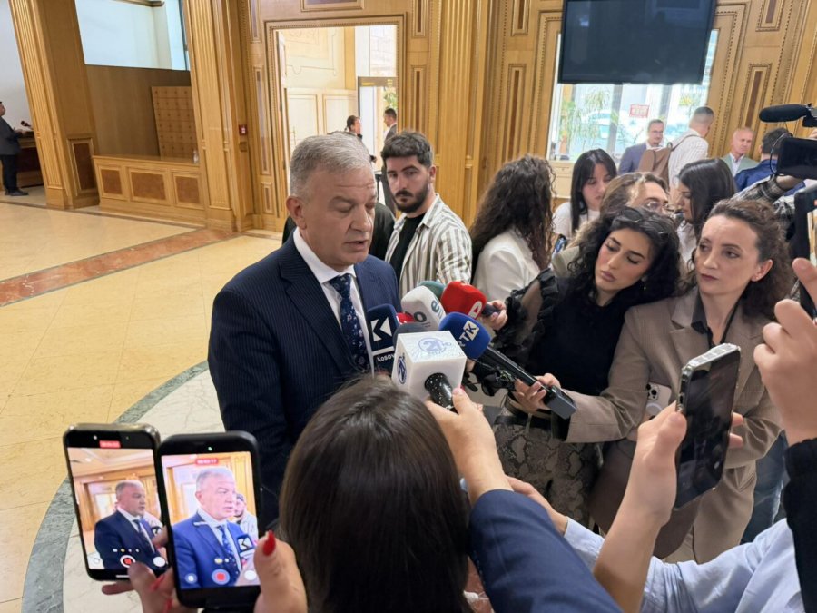 Bardiqi kërkon falje për mesazhin “po e zgjedhim karate”, e quan sarkazëm