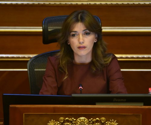 Çka nëse Albulena Haxhiu nuk e shpall datën e zgjedhjeve?