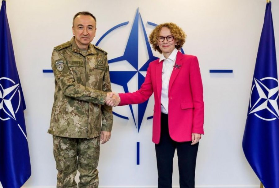Shekerinska takim me Ulutashin në Bruksel  NATO ja  e përkushtuar ndaj stabilitetit në Ballkanin Perëndimor